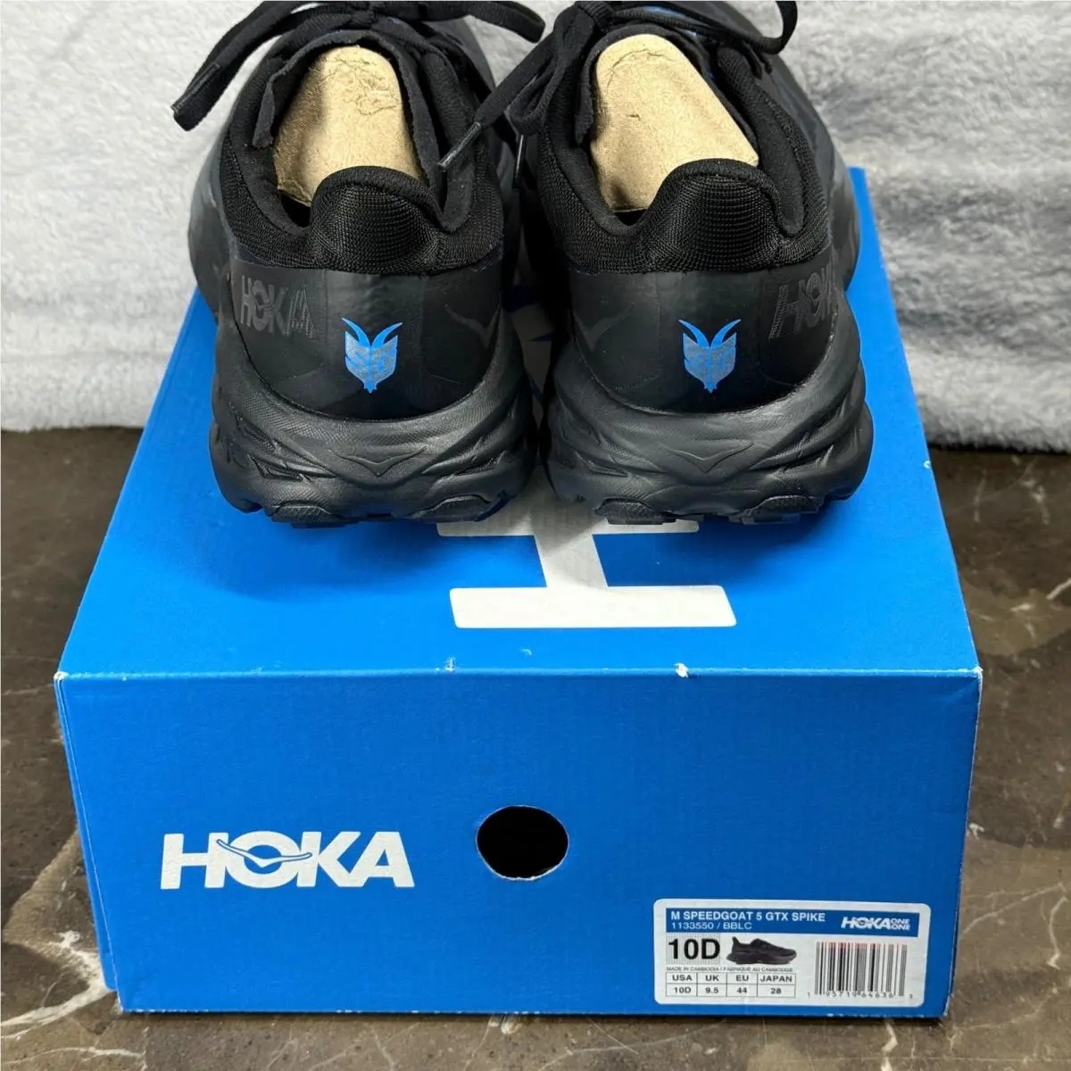 Hoka shoes - Speedgoat 5 GTX Spike - Speedgoat GTX Spike - Black 4