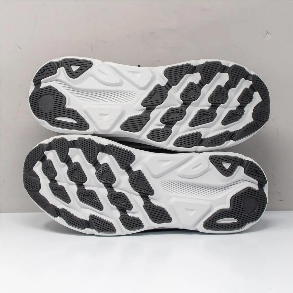 Hoka shoes - Hoka One One Clifton 9 - 1127895-BCKT - Gray (UPC: 197634434575) 2