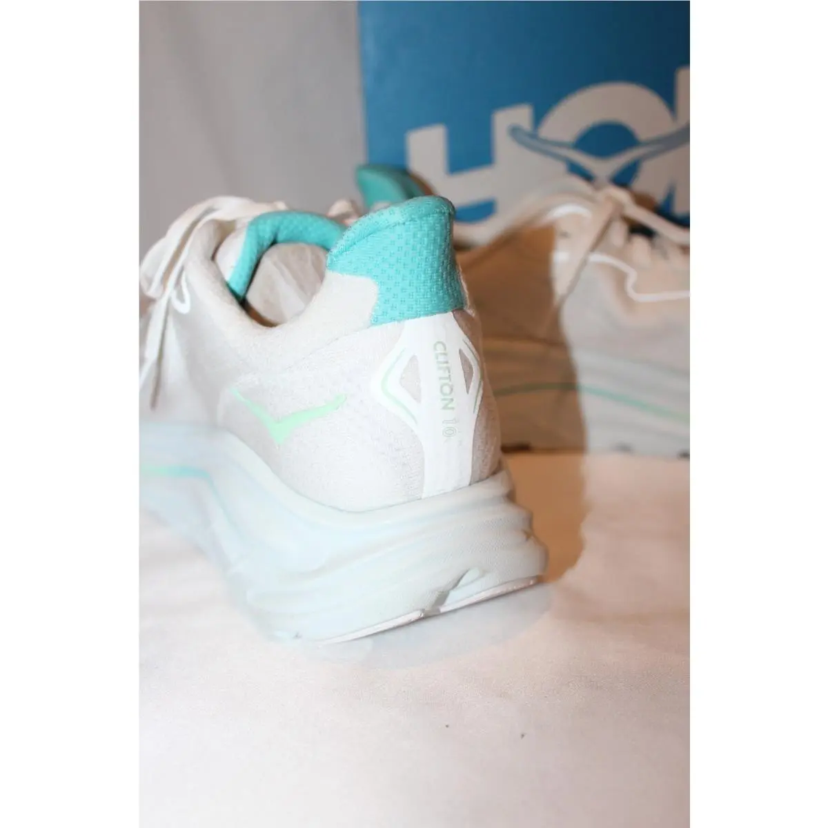 Hoka shoes - CLIFTON 10 - CLIFTON - White 4