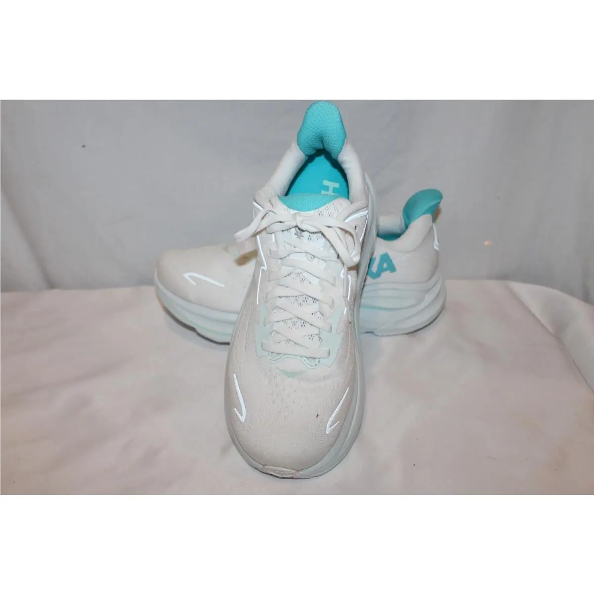 Hoka shoes - CLIFTON 10 - CLIFTON - White 5