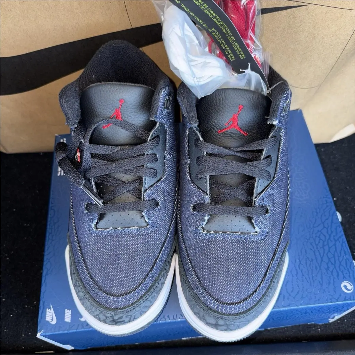 Nike shoes - Air Jordan 3 - Air - Blue 2