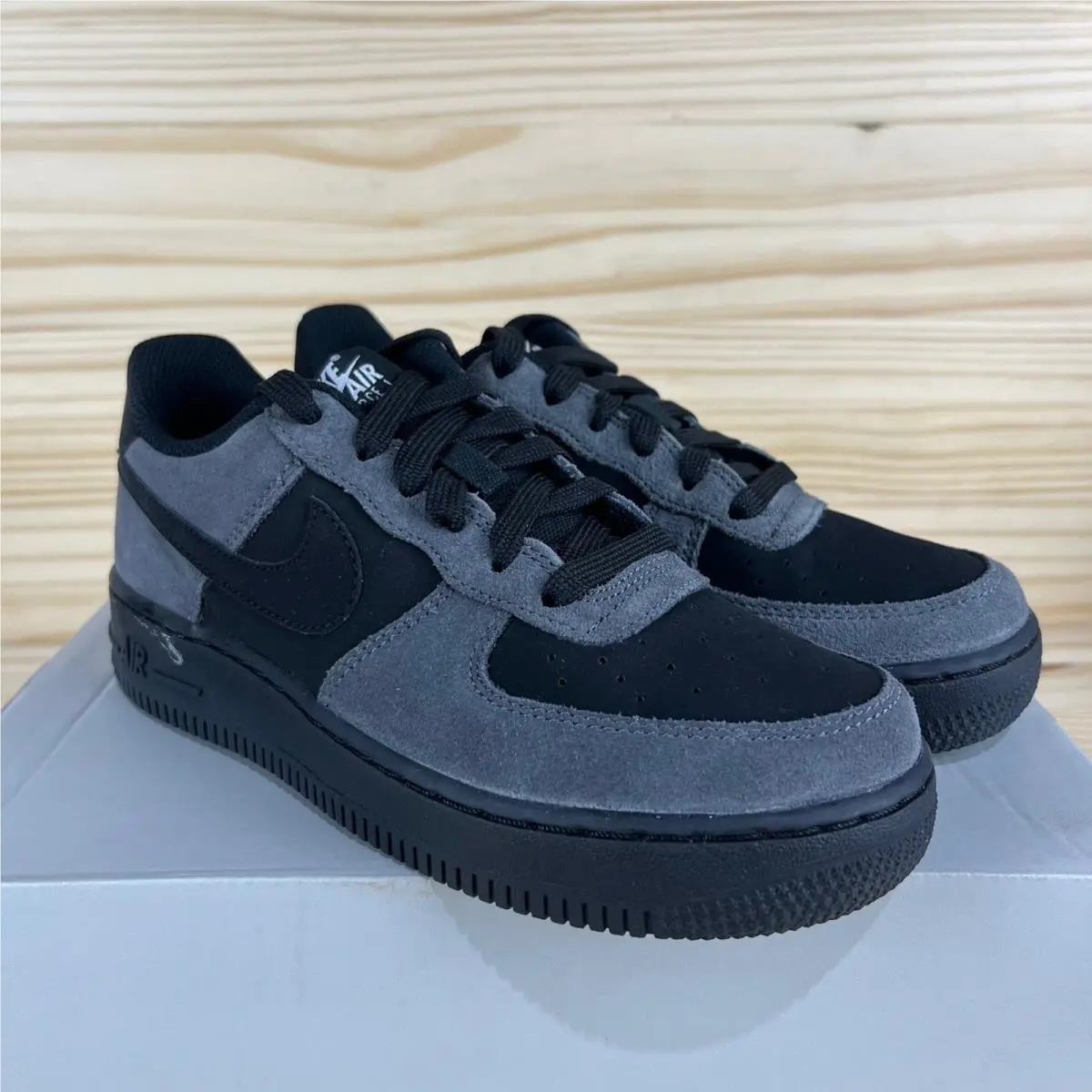 Nike shoes - Black 0