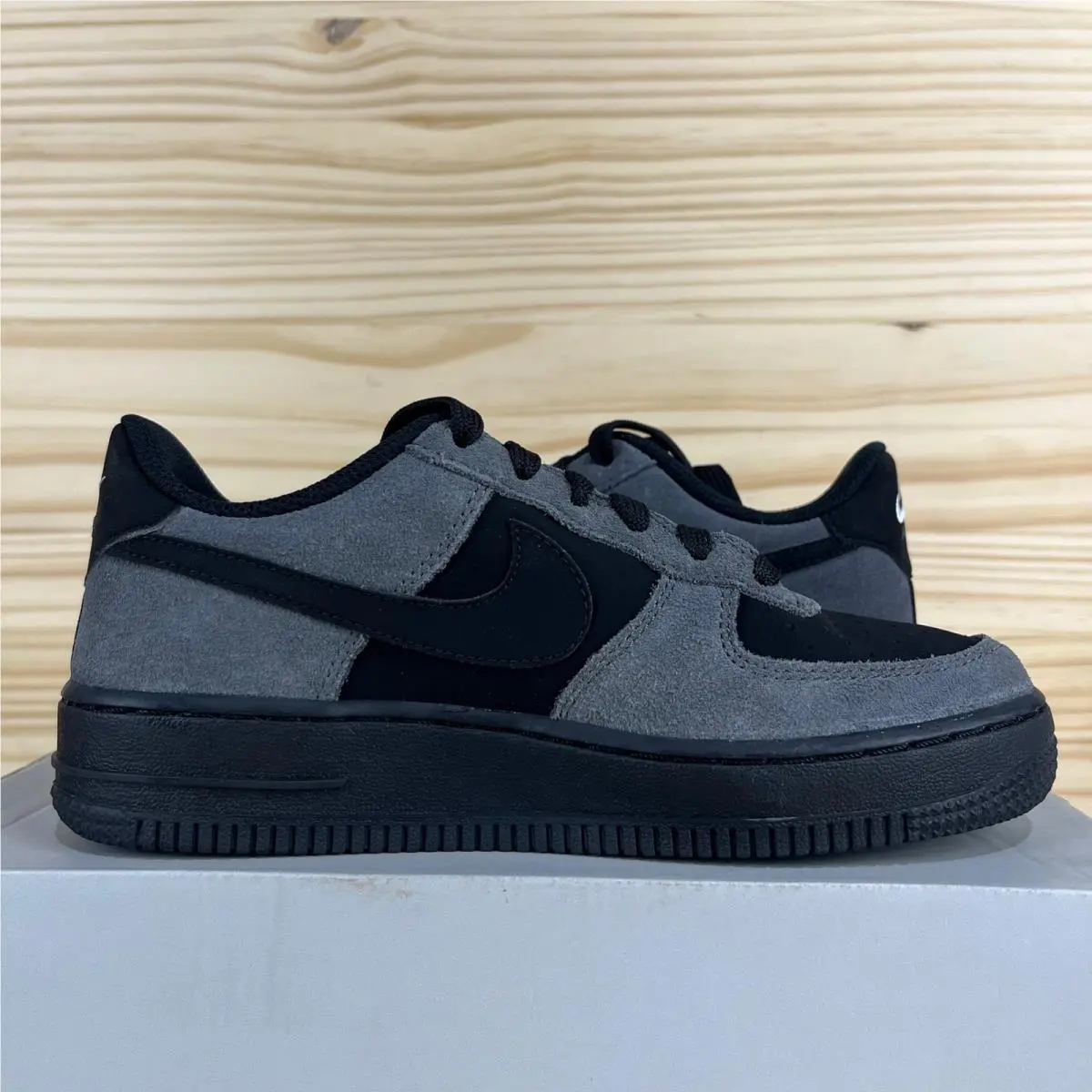 Nike shoes - Black 5