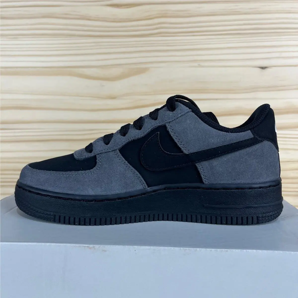 Nike shoes - Black 6