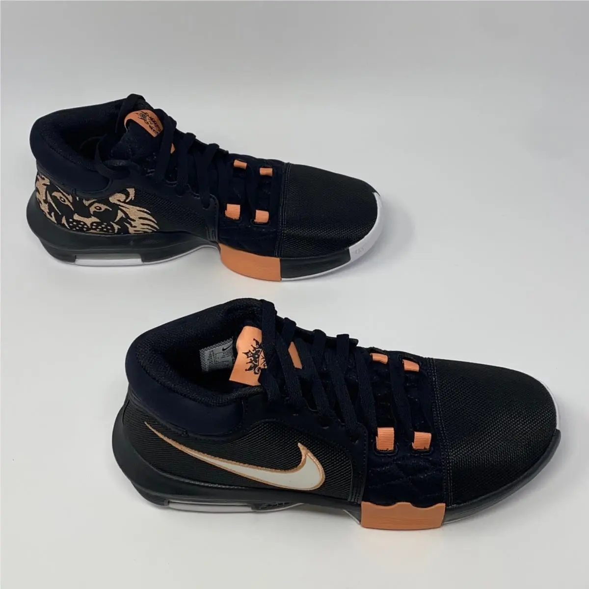 Nike Lebron Witness 8 Men`s Black/apricot Agate Shoes 9.5