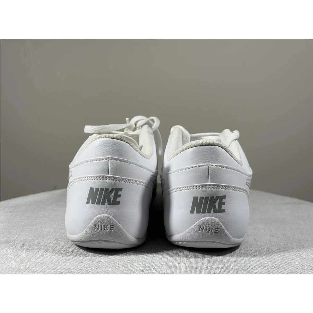 Nike shoes - Nike Cheer Unite - Cheer Unite - 583145-110 - White 2