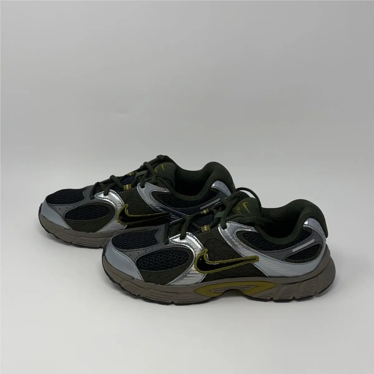 Nike shoes - Nike V5 RNR - RNR - Olive Flak/Black/Sequoia/Smoke Grey (UPC: 198483551208) 1