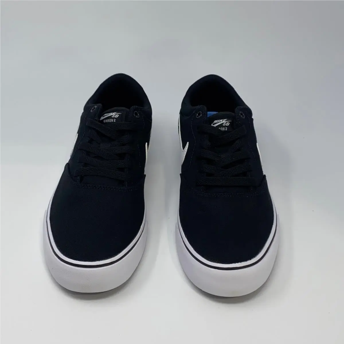 Nike shoes - Black/White (UPC: 194958691929) 2