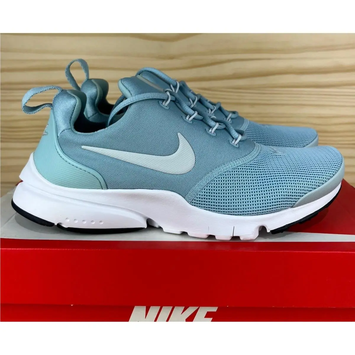 Nike Presto Fly Light Blue White Running Sneakers US Size 6 Youth 913967-401