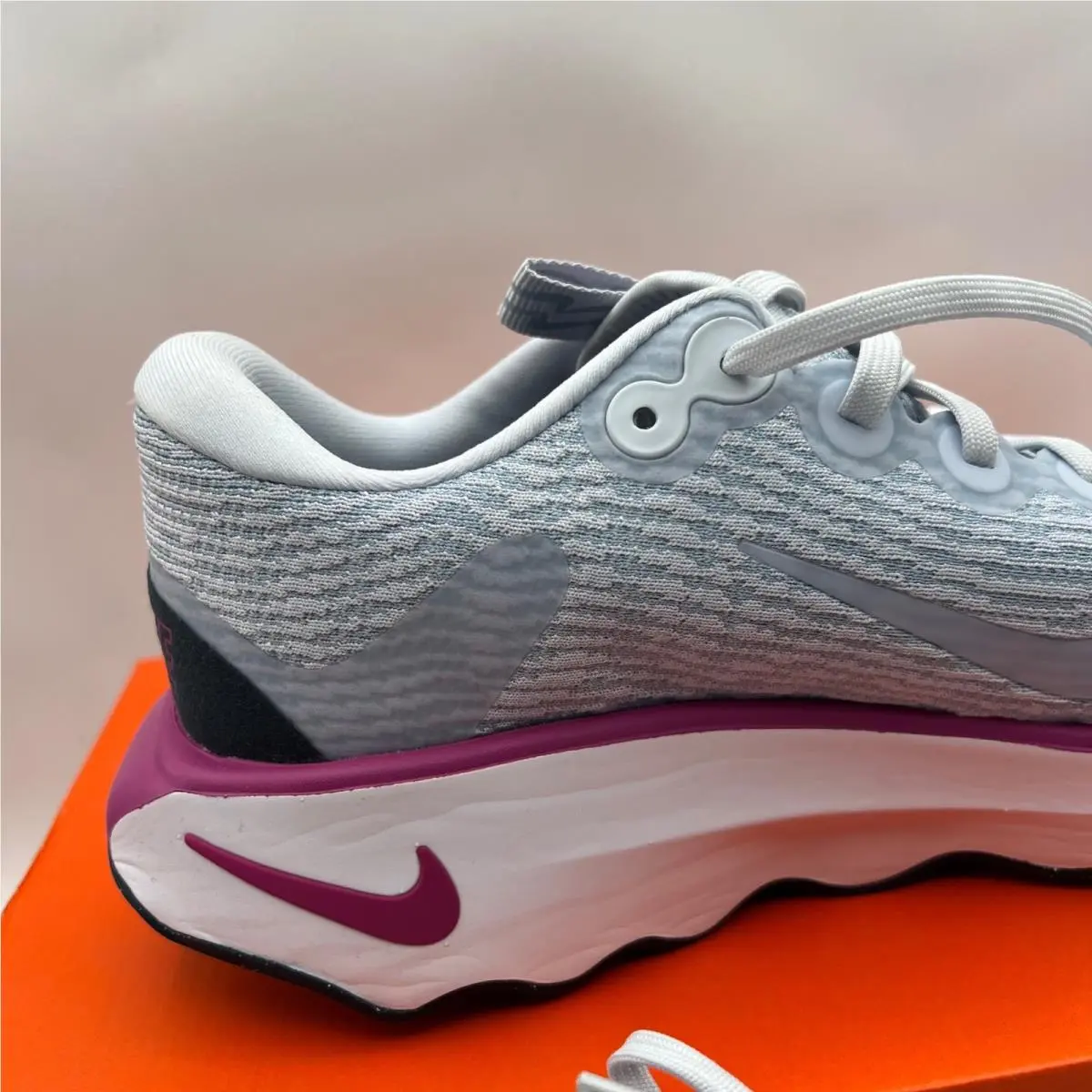Nike shoes - Nike Motiva - Motiva - Gray 2