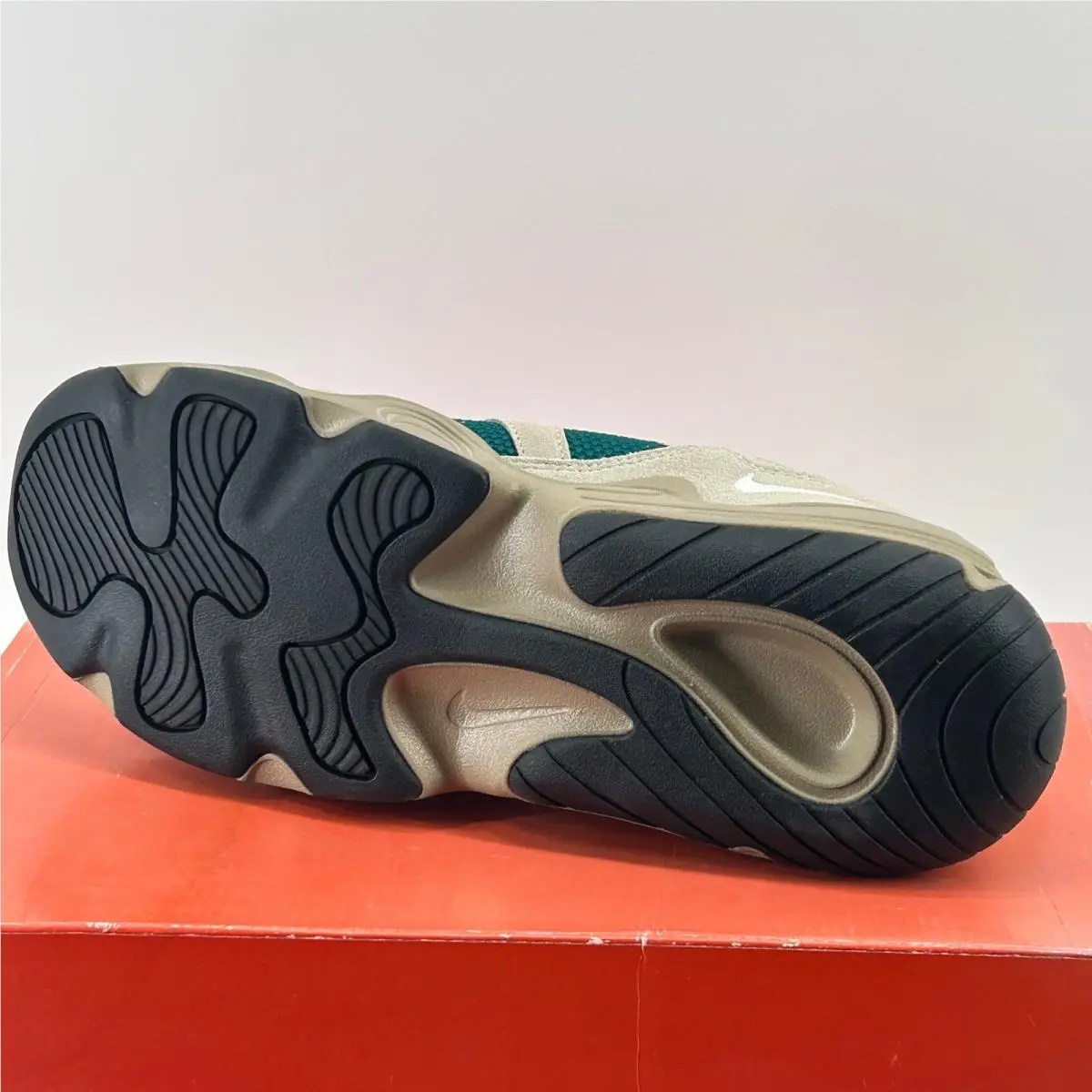 Nike shoes - Nike Tech Hera - Tech Hera - Beige 2