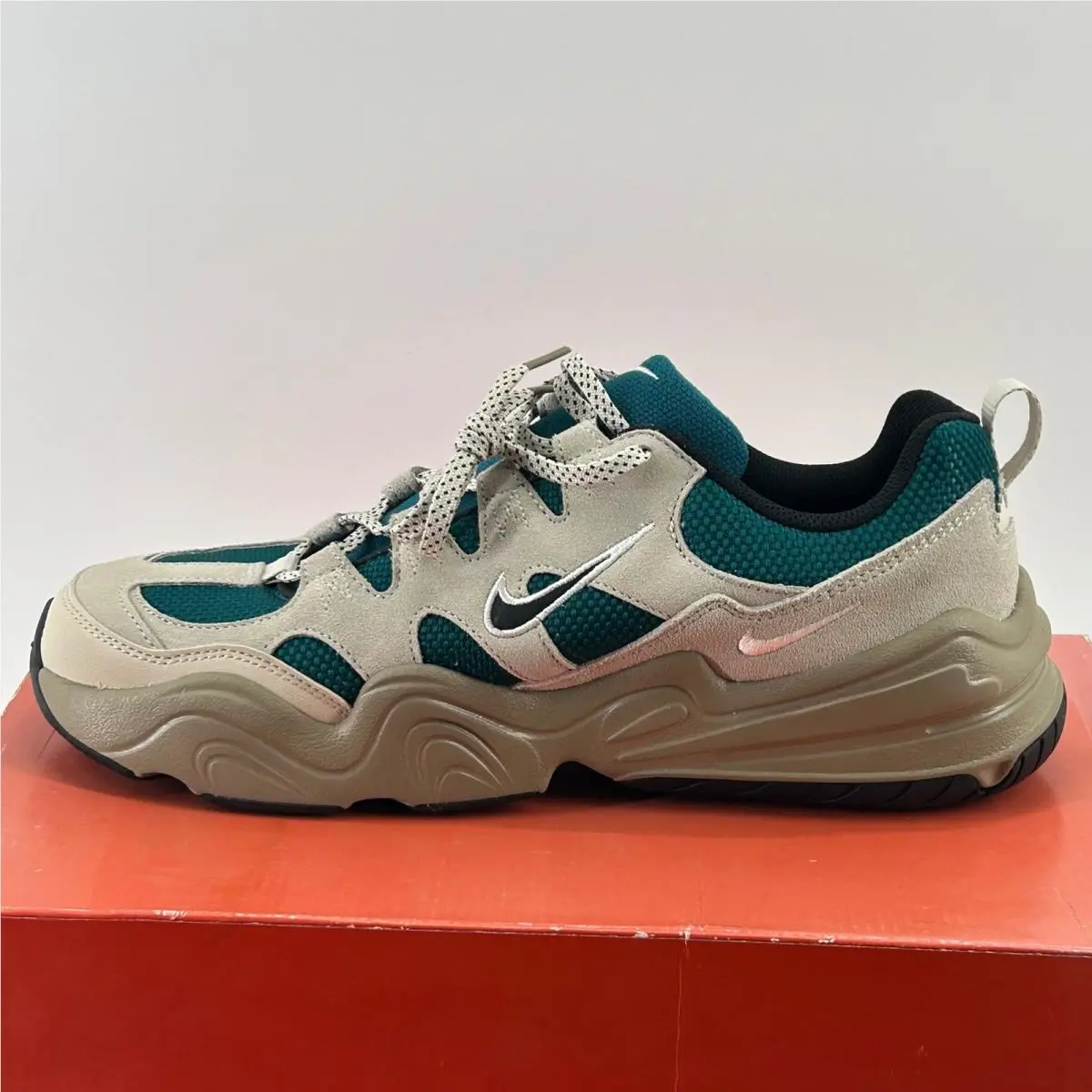 Nike shoes - Nike Tech Hera - Tech Hera - Beige 3