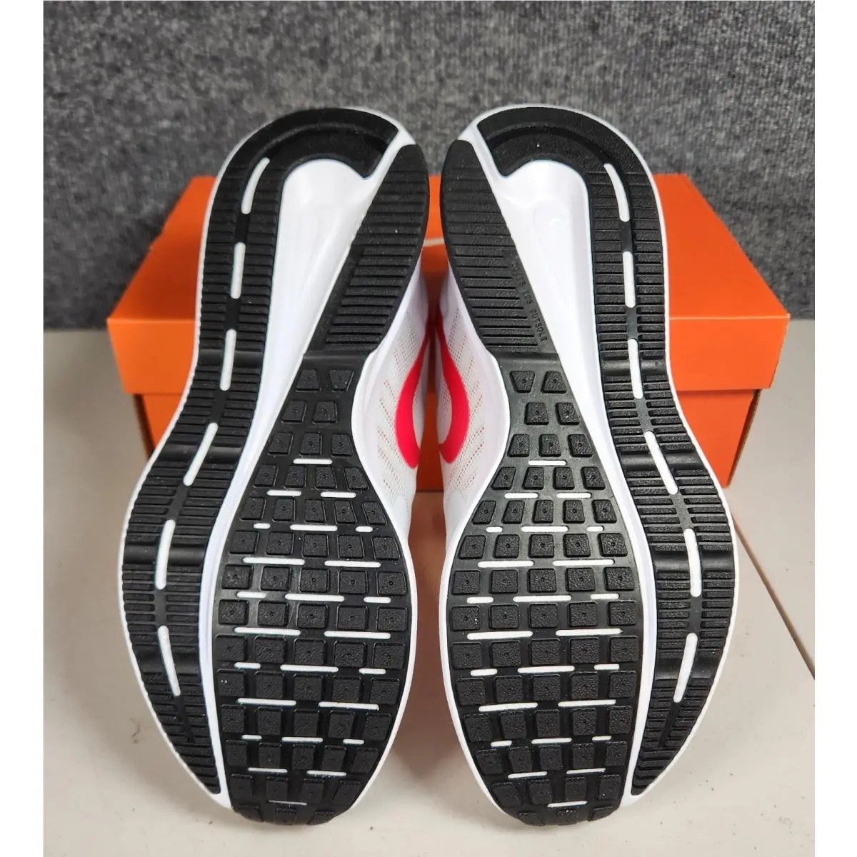 Nike shoes - DR2695109 - DR2695-109 - Red 1