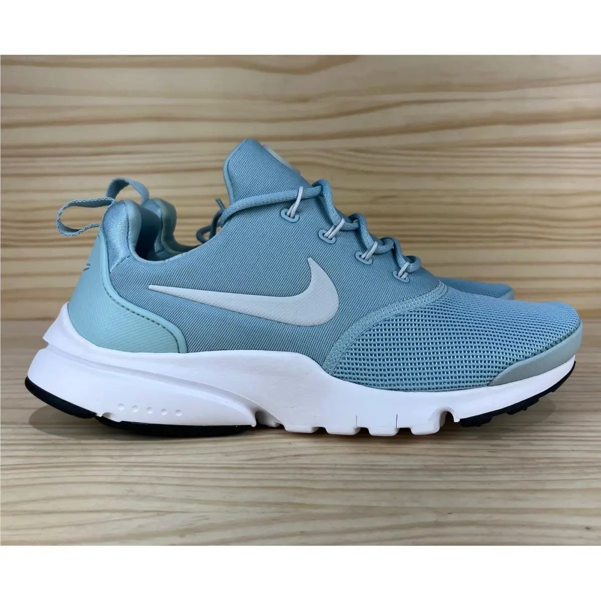 Nike Presto Fly Light Blue White Running Sneakers GS Size 7 Youth 913967-401