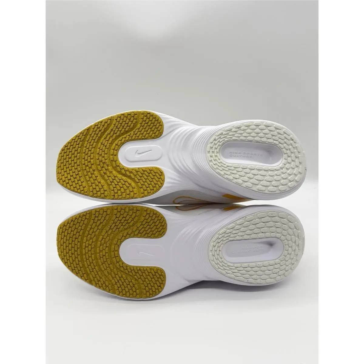 Nike shoes - Nike Uplift SC - Uplift - IB2765-105 - White 3