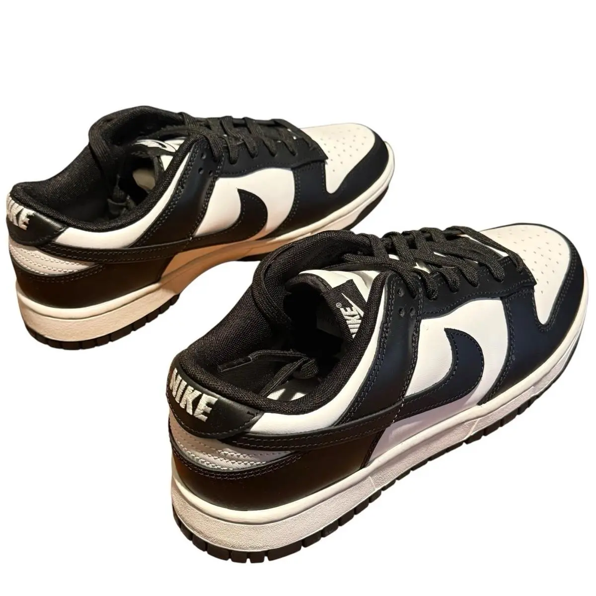 Nike shoes - Nike Dunks - Dunks - White 3