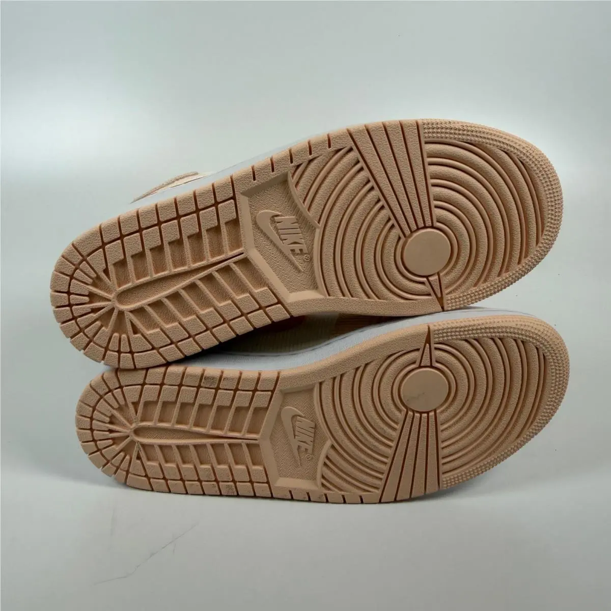 Nike shoes - Air Jordan 1 Mid SE Corduroy Sail - Ivory 4