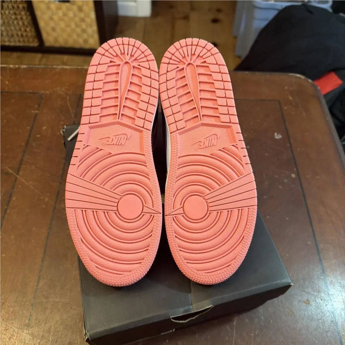 Nike shoes - Jordan 1 - DQ8424 602 - Pink (UPC: 198726574605) 4