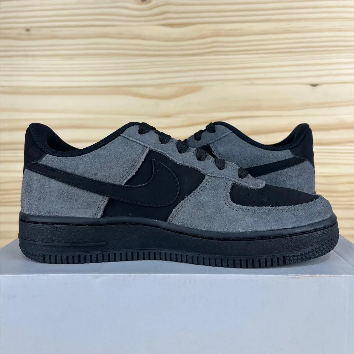 Nike shoes - Nike Air Force 1 Low - Black 5