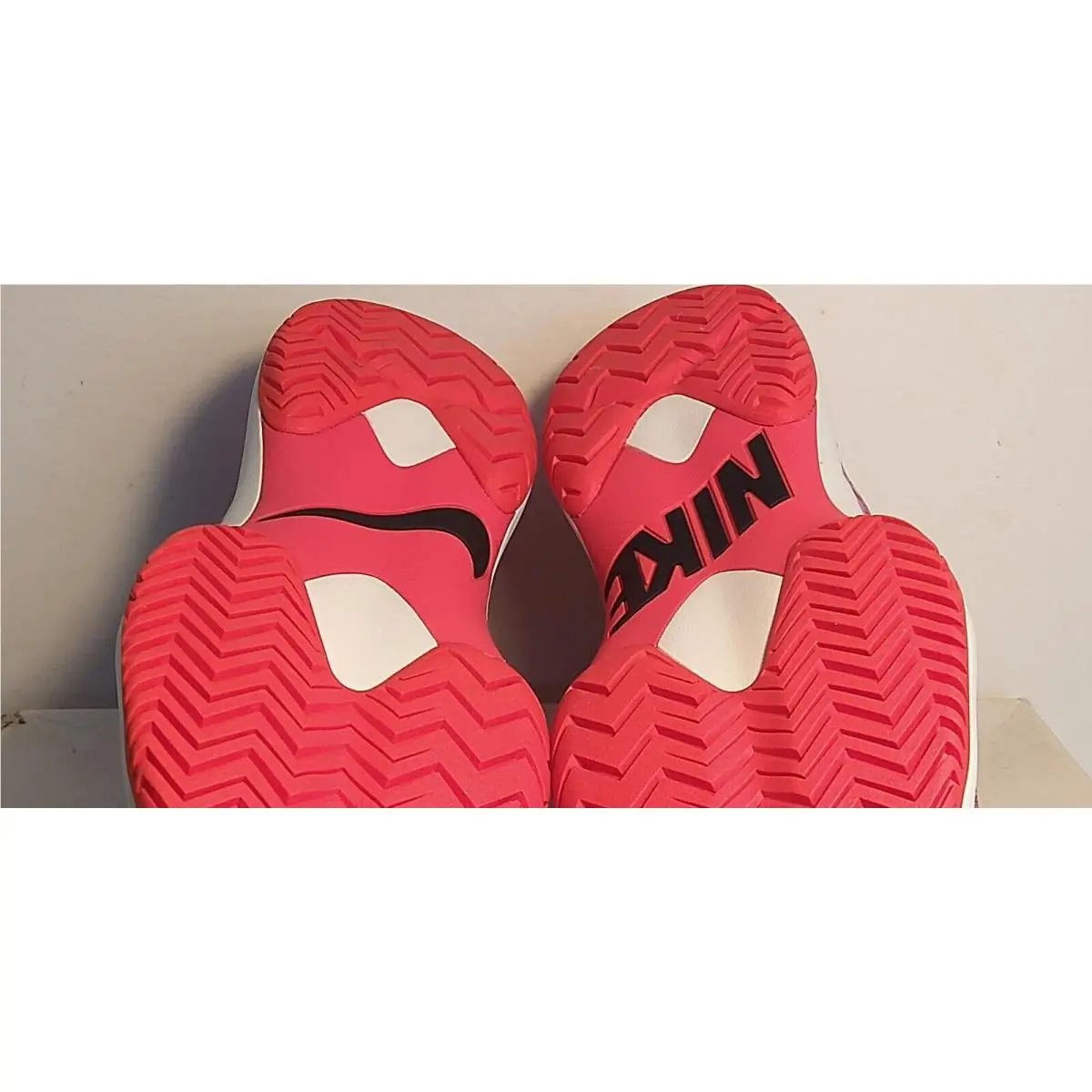 Nike shoes - Nike Air Zoom Cage 3 HC - 918199-600 - Active Fuchsia (UPC: 887225791865) 2