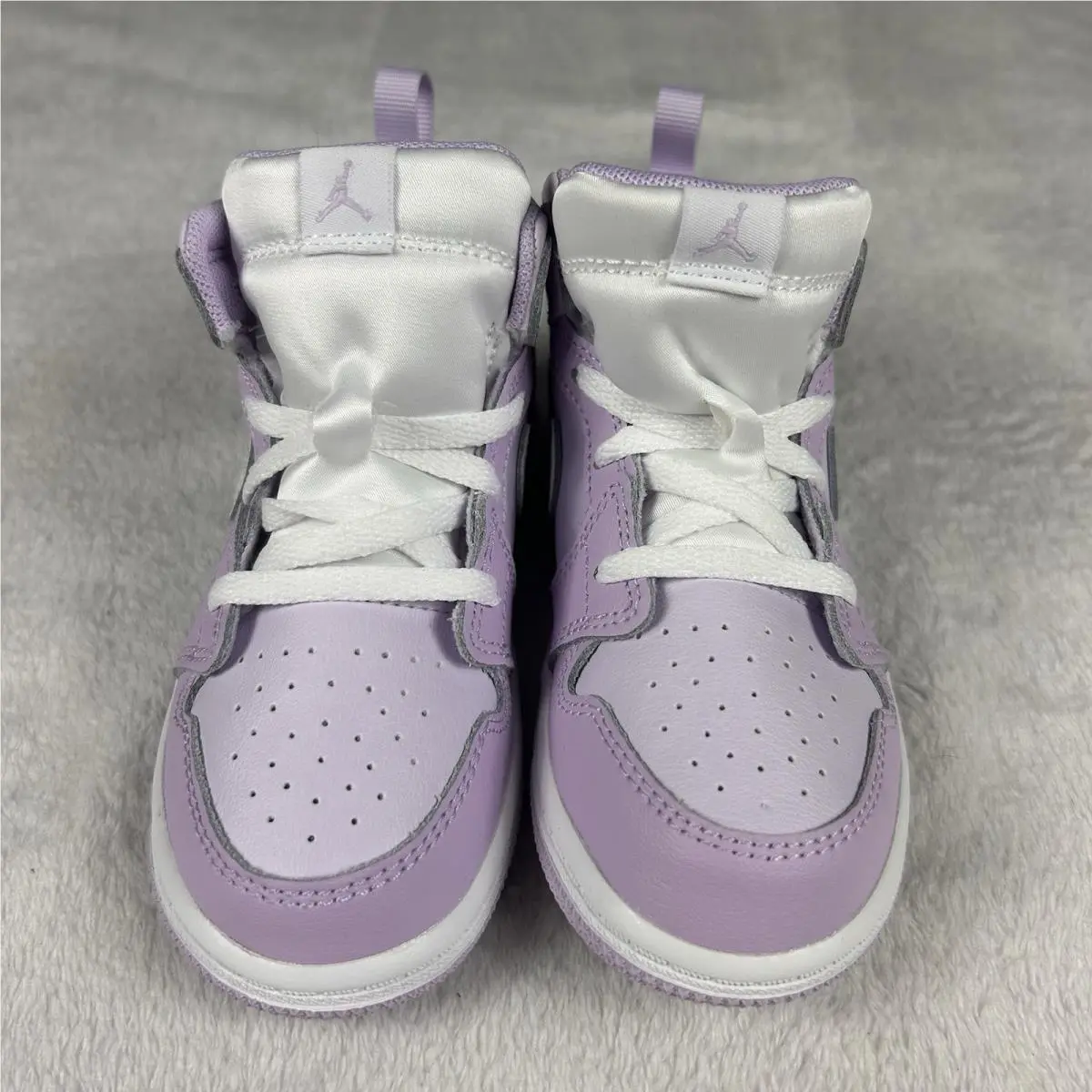 Nike shoes - Jordan 1 - Purple 2