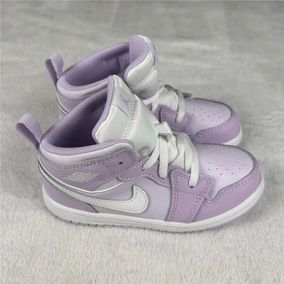 Nike shoes - Jordan 1 - Purple 4