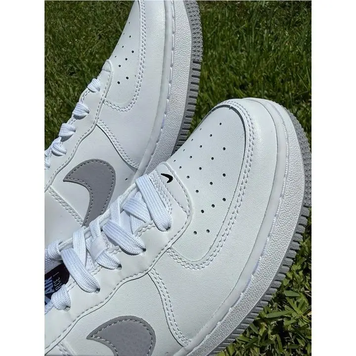 Nike shoes - Nike Essentialist - Essentialist - White 5