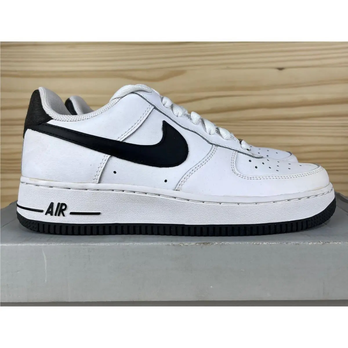 Nike Air Force 1 Low White Black Athletic Sneakers GS Size 6Y Youth 314192-102