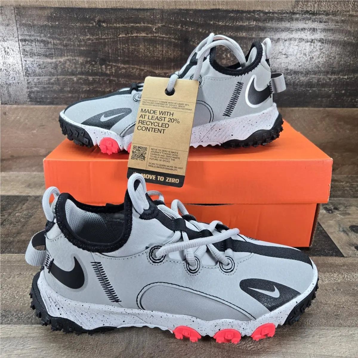 Size 2.5Y Nike Baseball Turf Boy`s Sneakers Future Field DJ6949-006 Grey