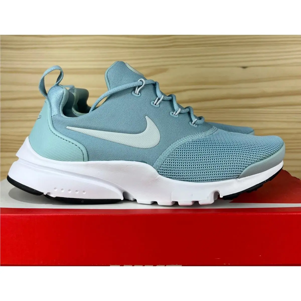 Nike Presto Fly Light Blue White Running Sneakers GS Size 4 Youth 913967-401
