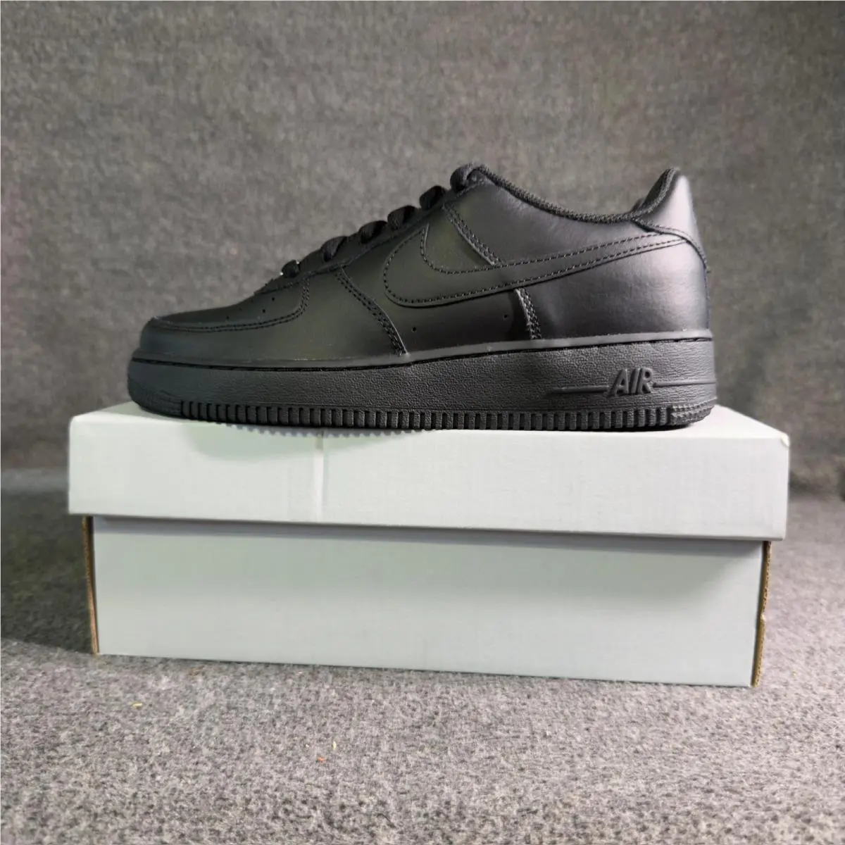 Nike shoes - Nike Air Force 1 LE (GS) - Black 2