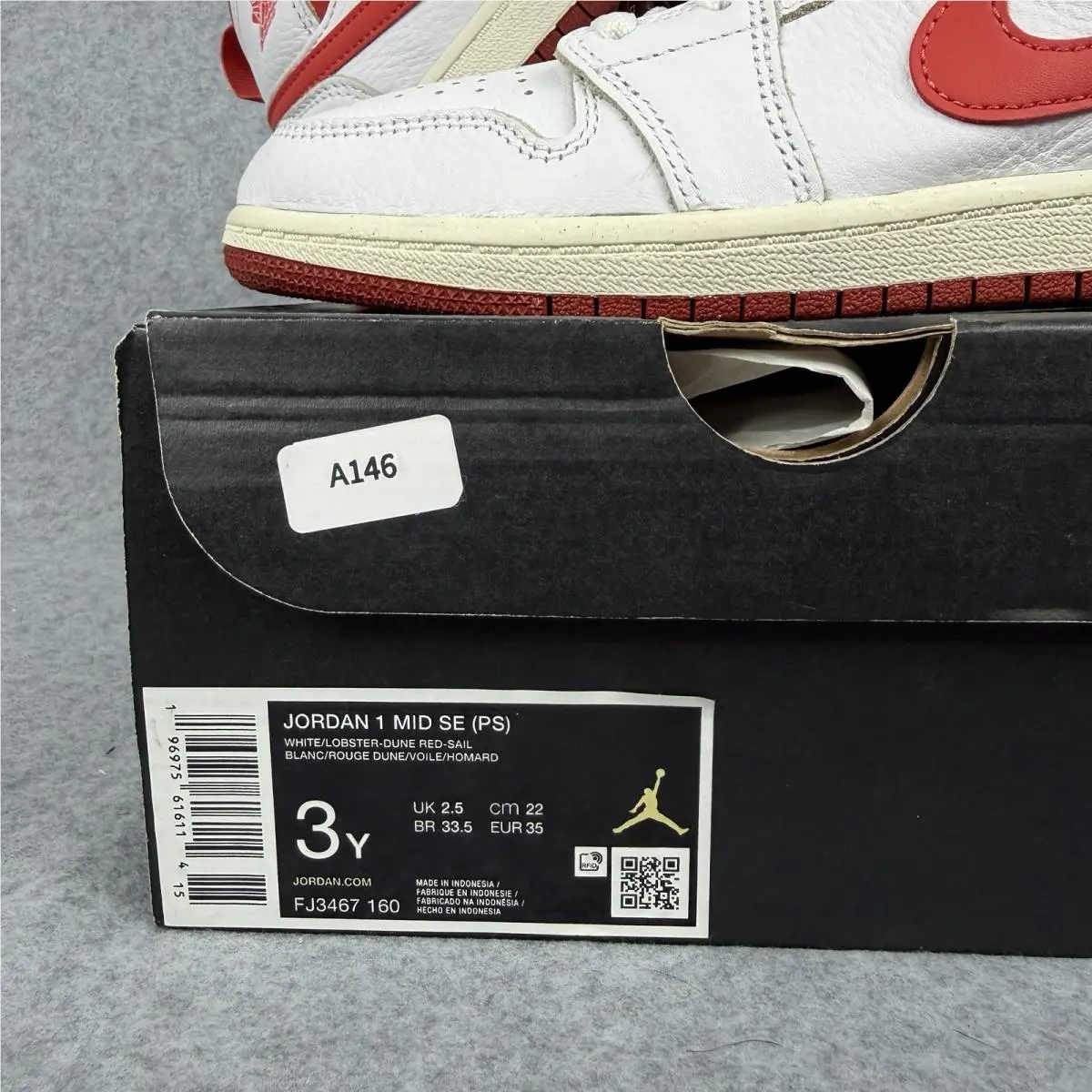 Nike shoes - Air Jordan 1 Mid SE - FJ3467-160 - White 0