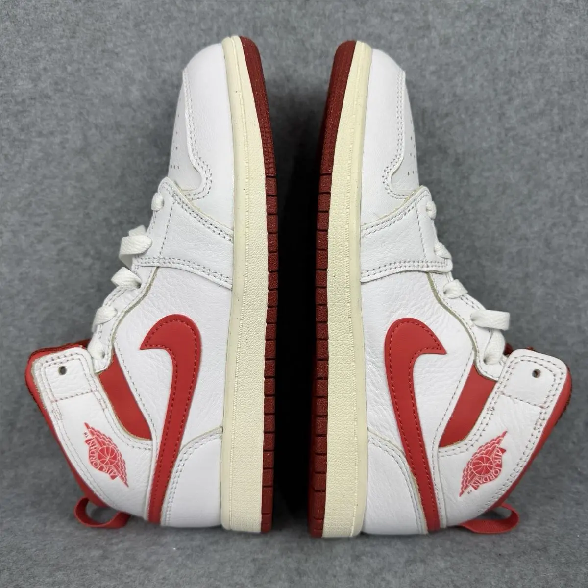 Nike shoes - Air Jordan 1 Mid SE - FJ3467-160 - White 1