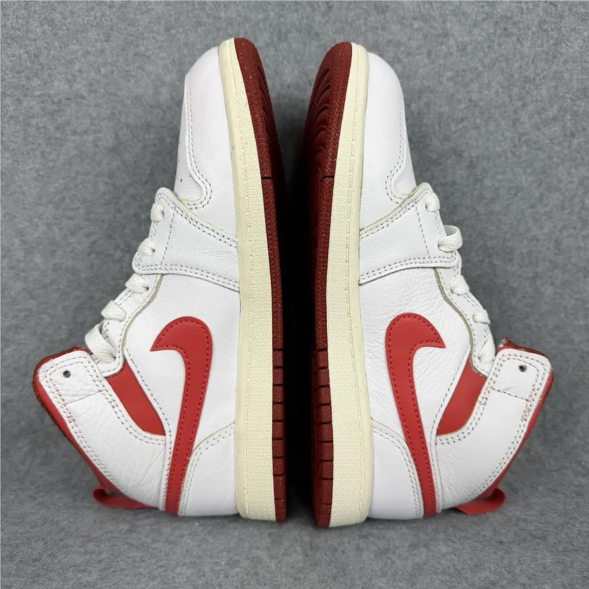 Nike shoes - Air Jordan 1 Mid SE - FJ3467-160 - White 2