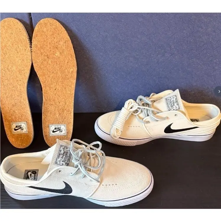 Nike shoes - White 5