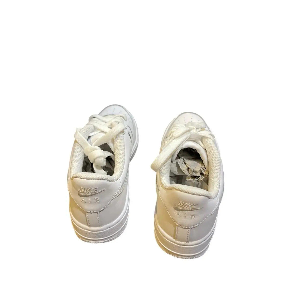 Nike shoes - White 2