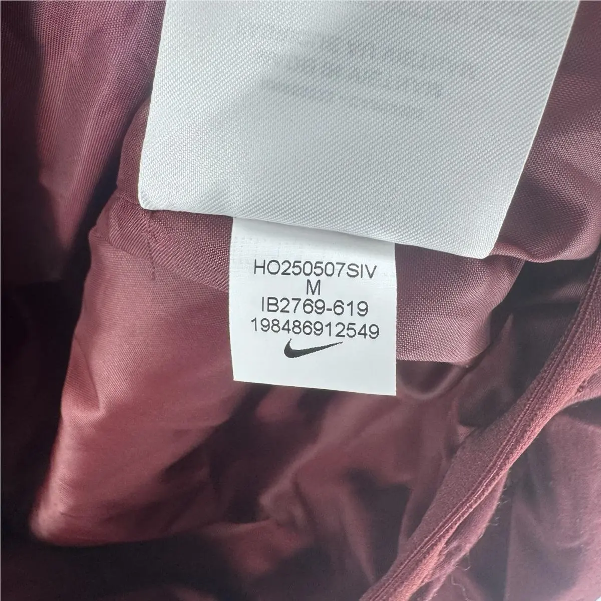 Nike clothing - Nike Air Woven - Air Woven - IB2769-619 - Red (UPC: 0198486912549) 4
