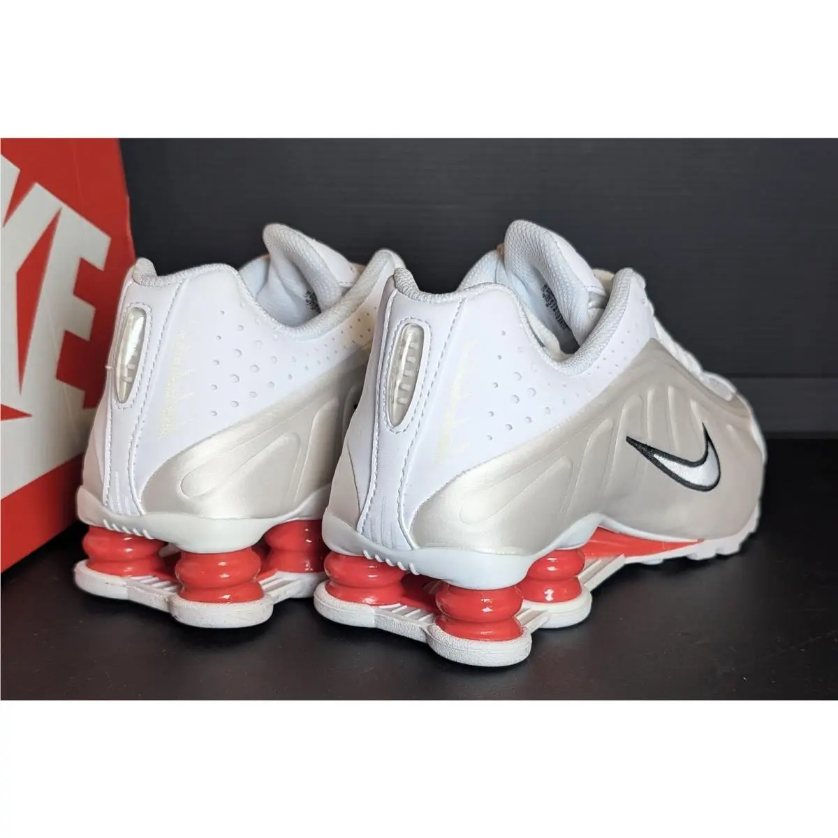 Nike shoes - Nike Shox R4 - Shox - Red (UPC: 197863845524) 3