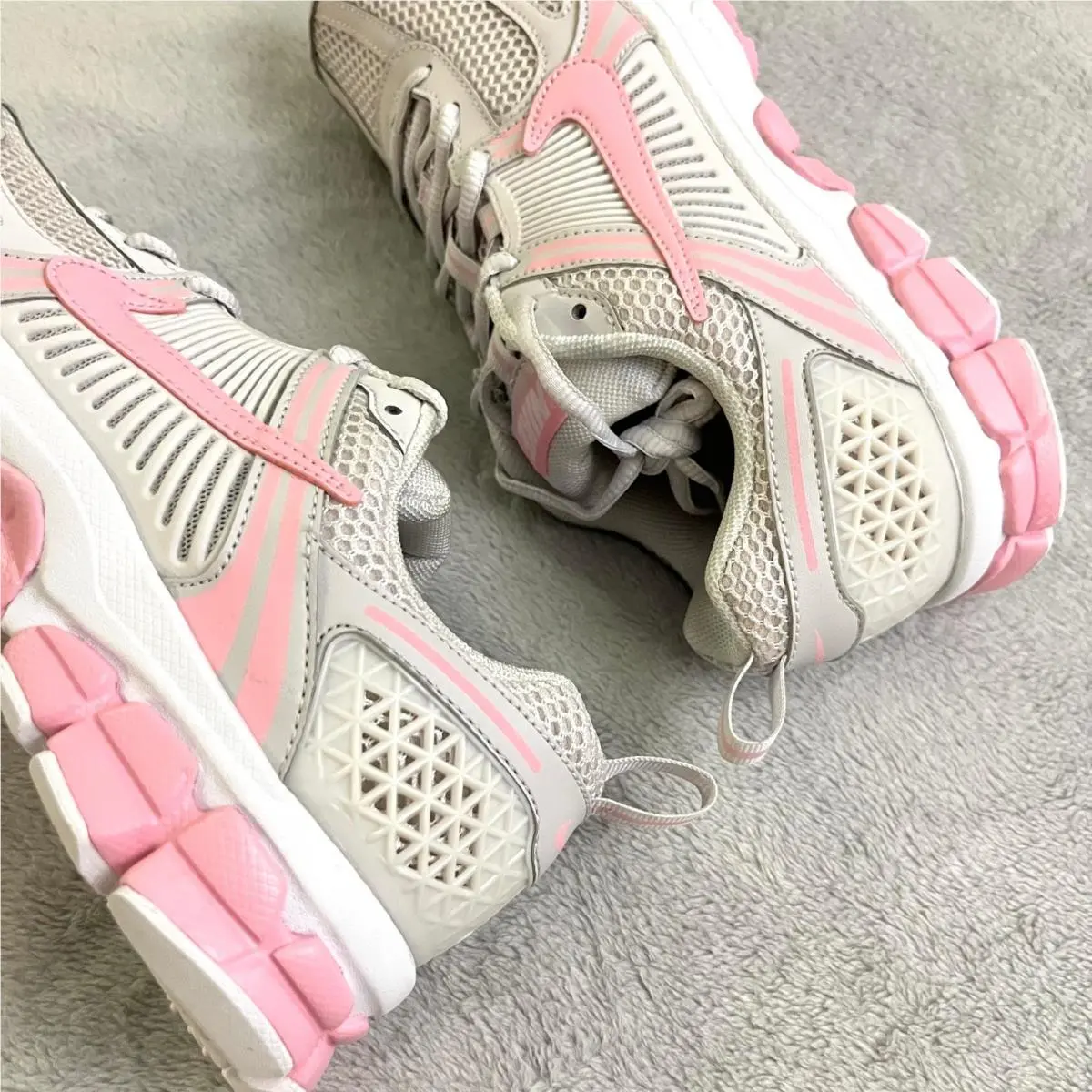 Nike shoes - Nike Vomero 5 GS - Vomero - Gray 7