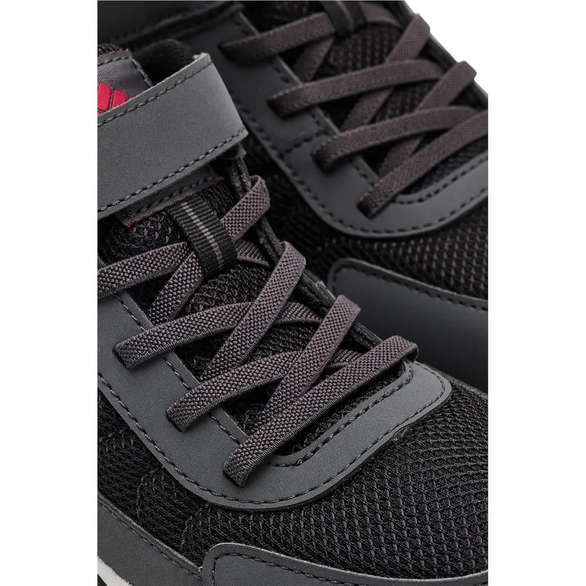 Columbia shoes - Black/Mountain Red 11