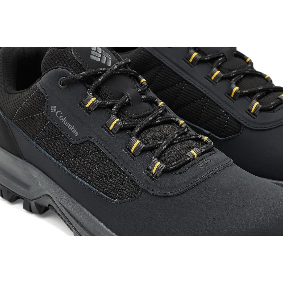 Columbia shoes - Black/Stinger 11