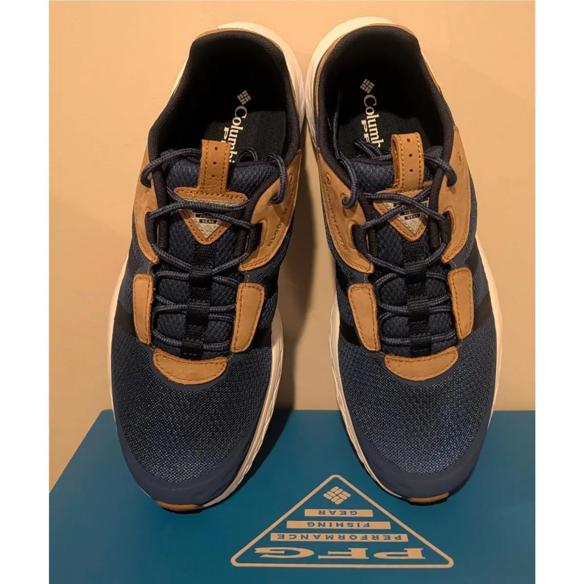 Columbia shoes - Carbon, Collegiate Navy 1