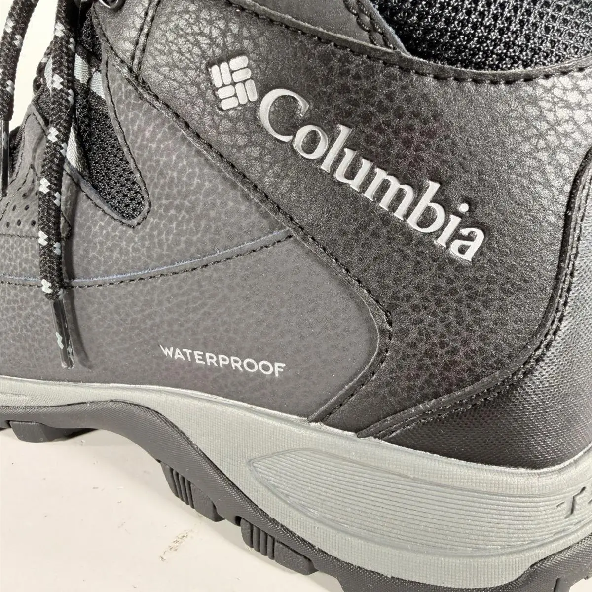 Columbia shoes - Omni-Heat 200g - Black 8
