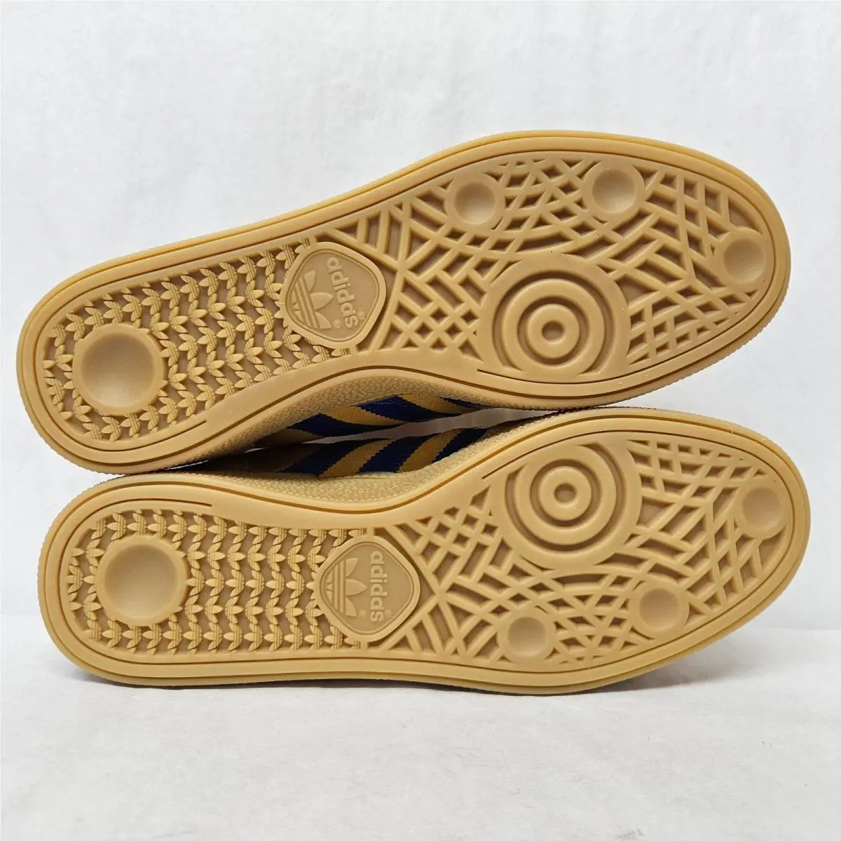 Adidas shoes - Crew Yellow / Collegiate Royal / Gum 17