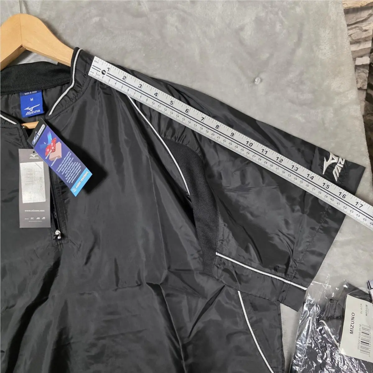 Mizuno clothing - Black 6