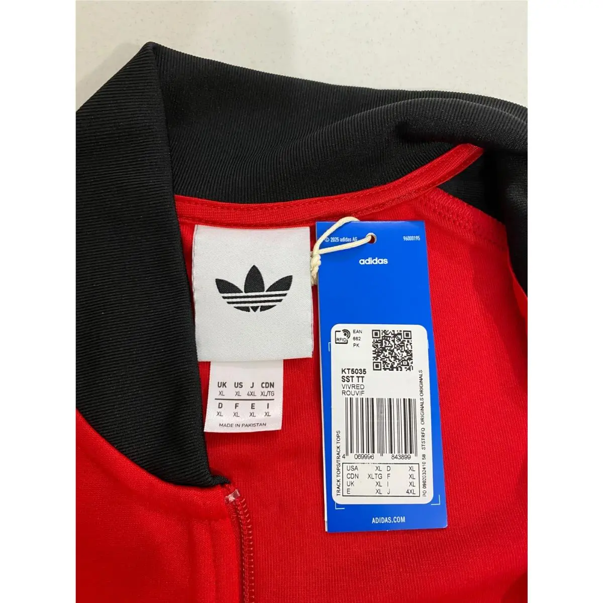 Adidas clothing - Vivid Red Black 2