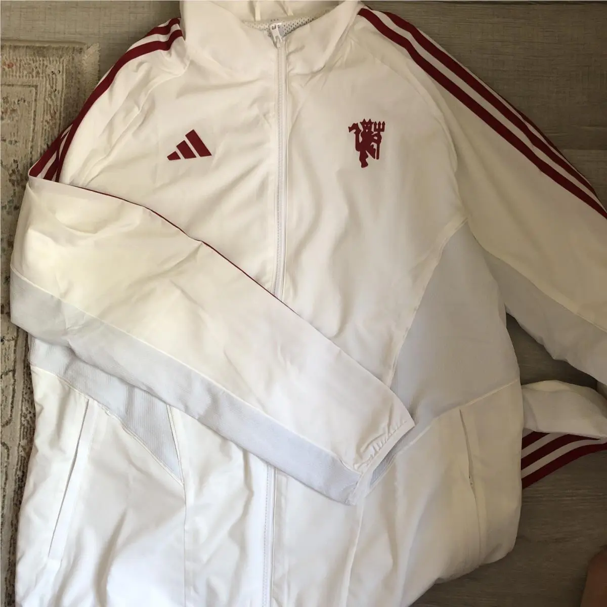 Adidas clothing - MUFC EU AN JK - MUFC - IU1826 - White, Red 1