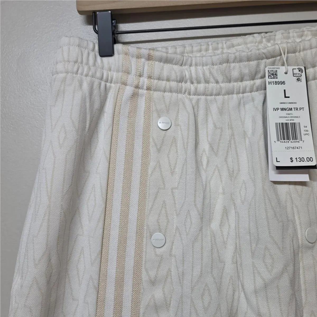 Adidas clothing - Monogram Core - Monogram Core - H18996 - White (UPC: 195733527891) 0