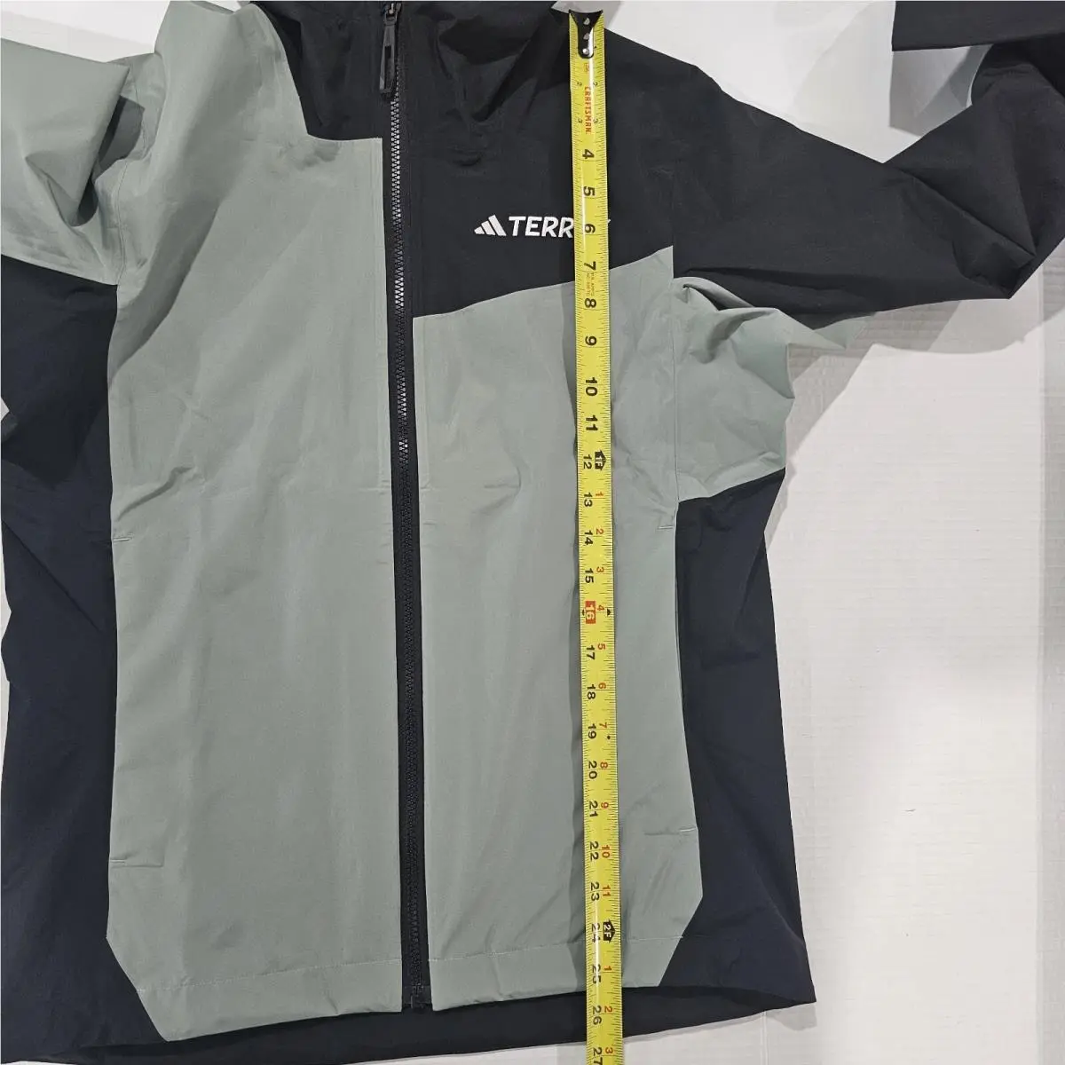 Adidas clothing - Green 4