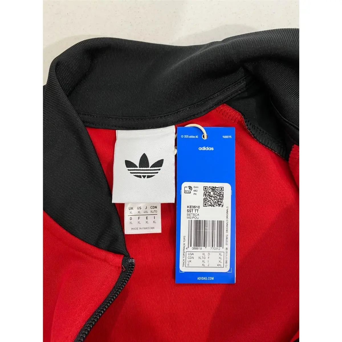 Adidas clothing - Better Scarlet Black 2